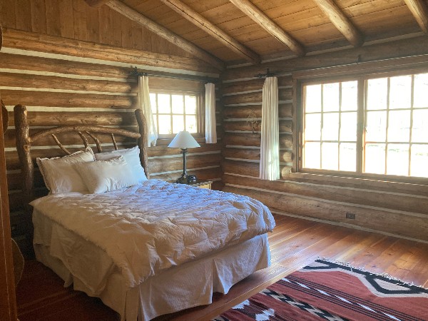 Owner's Lodge - Rustlers Roost Suite